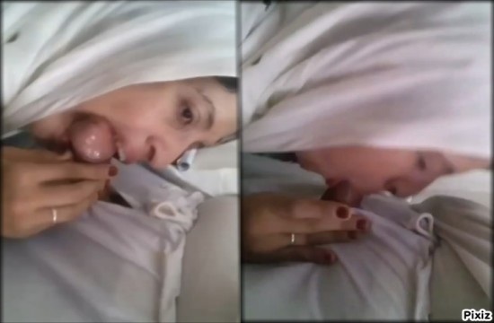 Desi Hijabi Girl Sucking and Fucking